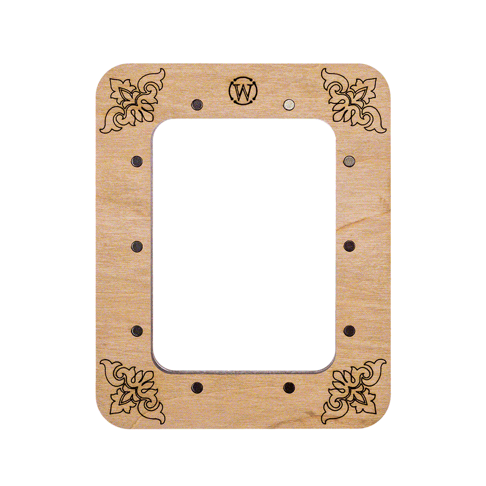 Magnetic Embroidery Frame (10.5 x 13 cm)