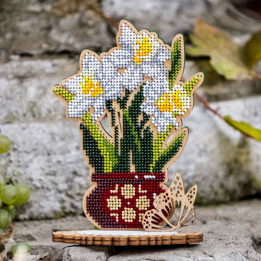 Spring Daffodil Bouquet Embroidery Kit