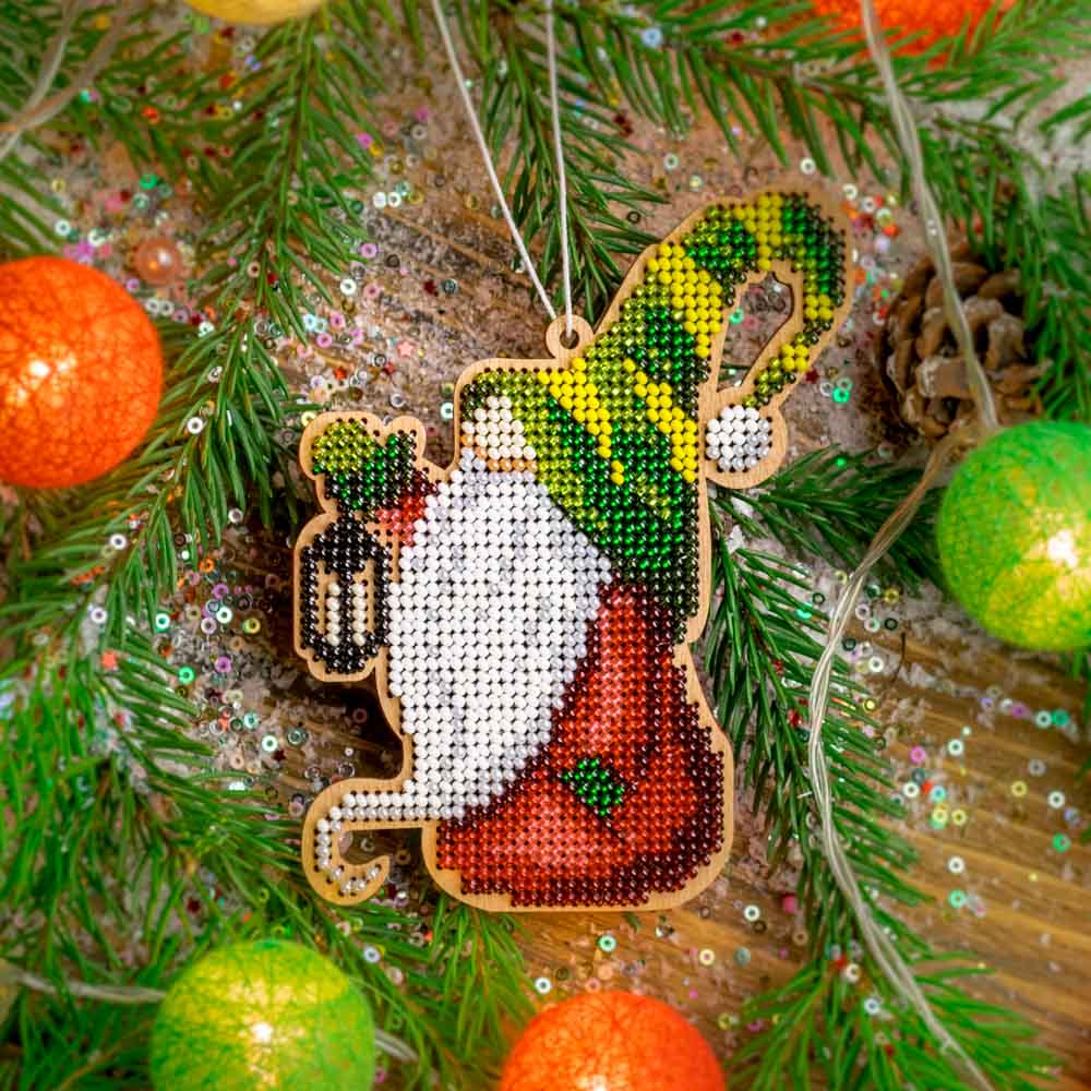Festive Lantern Gnome Embroidery Kit