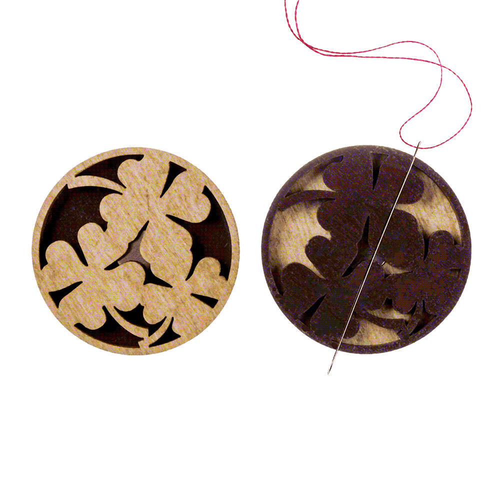 Clover Charm Wooden Needle Minder