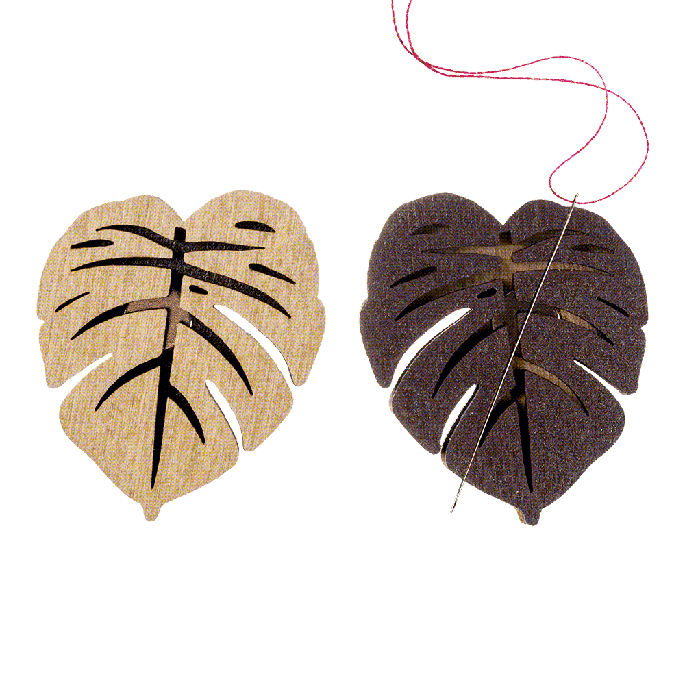 Monstera Leaf Wooden Needle Minder